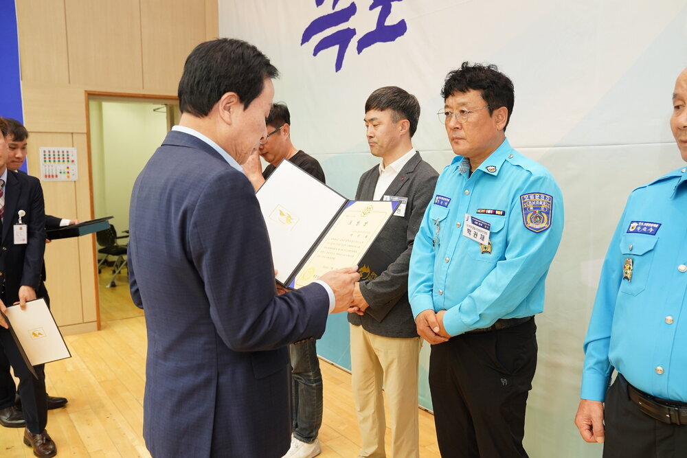 전국소년(장애학생)체전 성공개최 유공자 표창 수여식-4