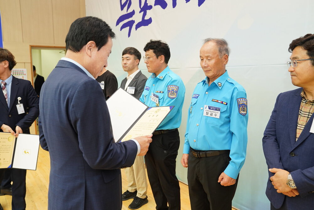 전국소년(장애학생)체전 성공개최 유공자 표창 수여식-4