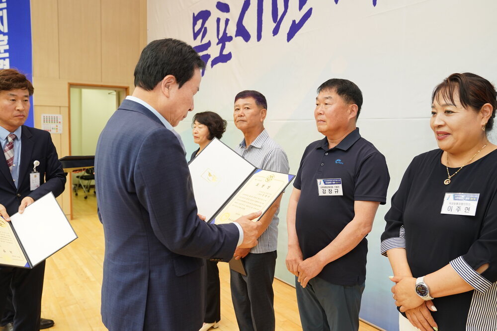 전국소년(장애학생)체전 성공개최 유공자 표창 수여식-9