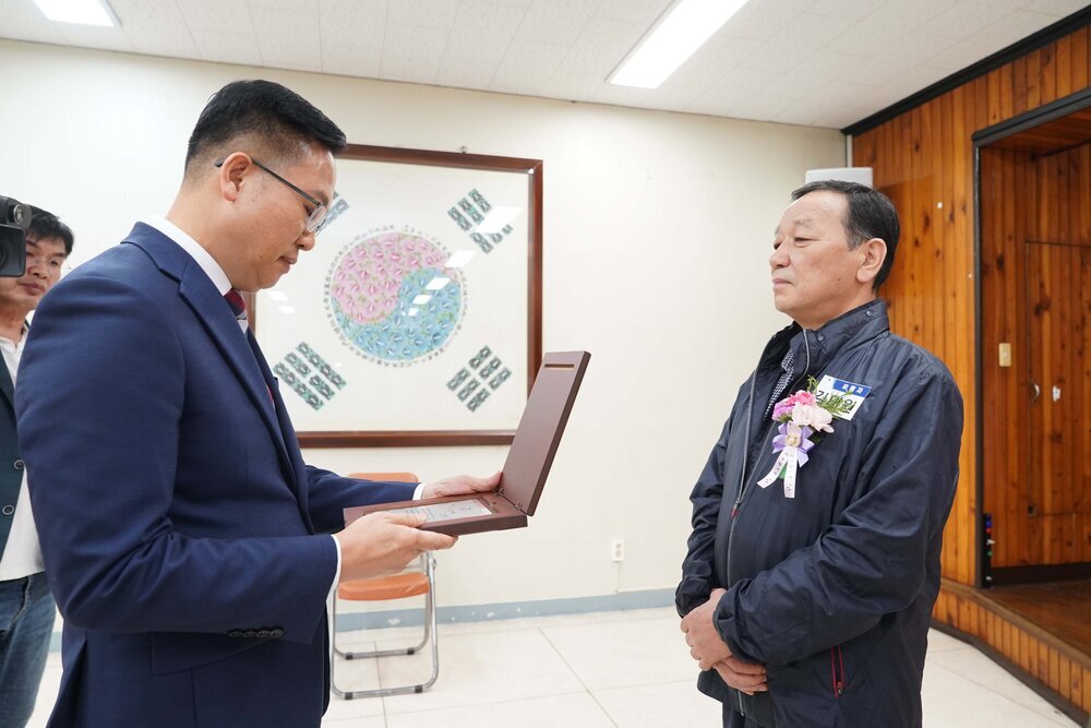 (05.08.회의실) 어버이날 기념행사
